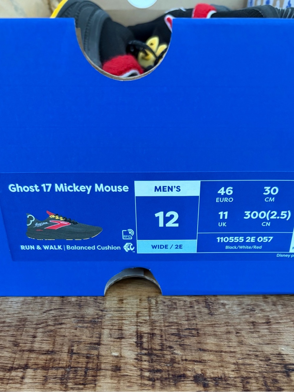NEW Brooks Ghost 17 Mickey Mouse Run Disney Running Shoes - Picture 10 of 10